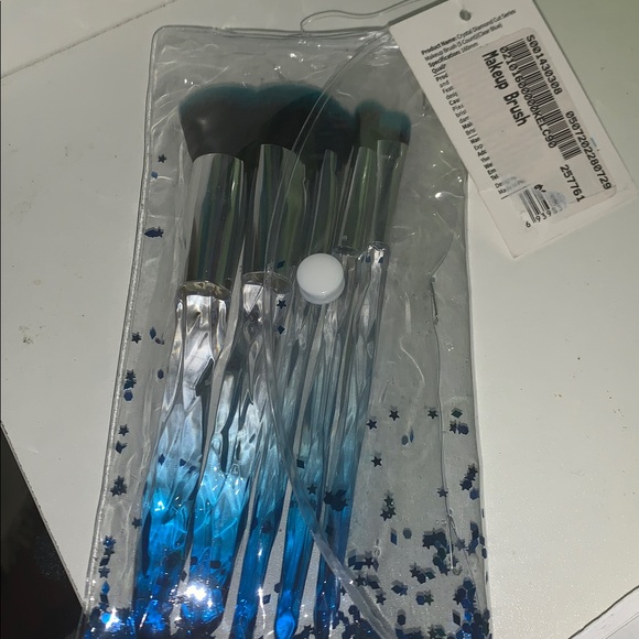 5 blue Ombre makeup brush set nwt - Picture 2 of 6